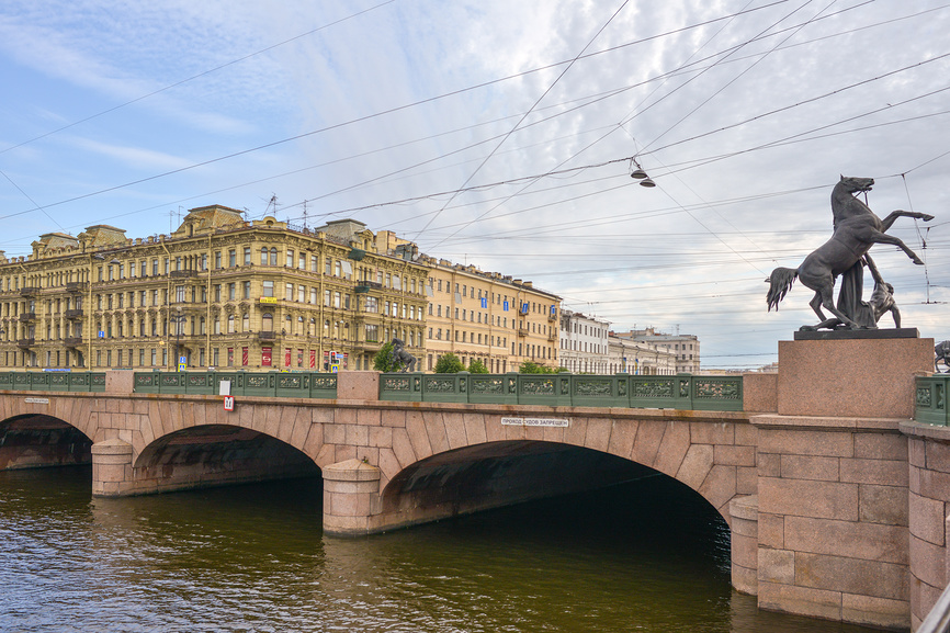 Аничков мост